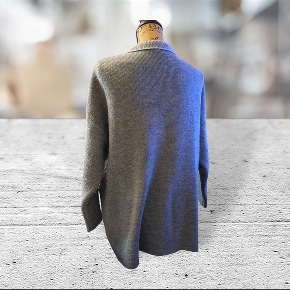 Made in Italy gray wool blend sweater/cardigan size - Picture 4 of 10